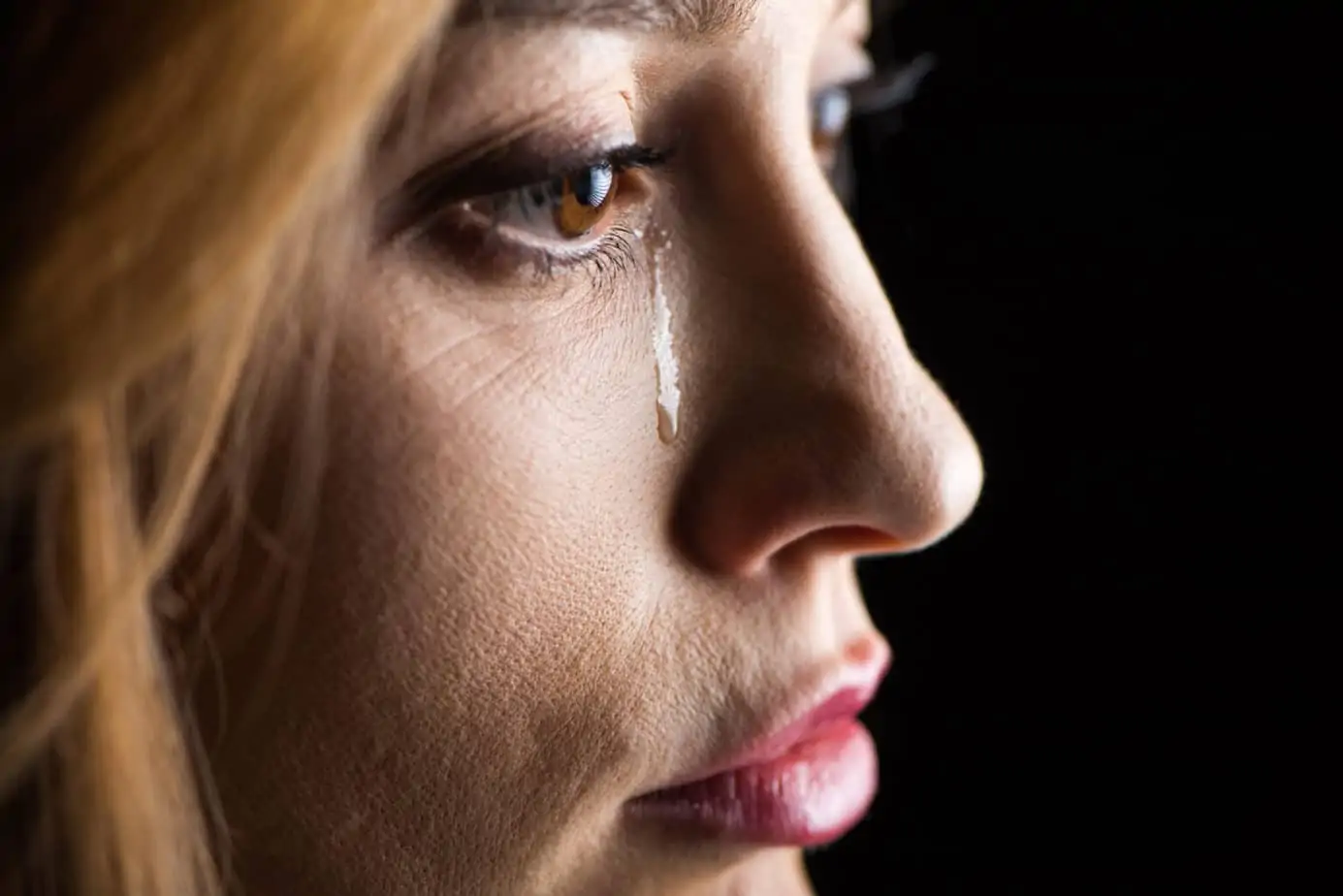 Living with parenting anxiety is no way to live. Grounding techniques help you handle your parenting anxiety and stress that can be more helpful for immediate relief than medication. Put your parenting worries to rest. Battling anxiety as a mom can be lonely and overwhelming.