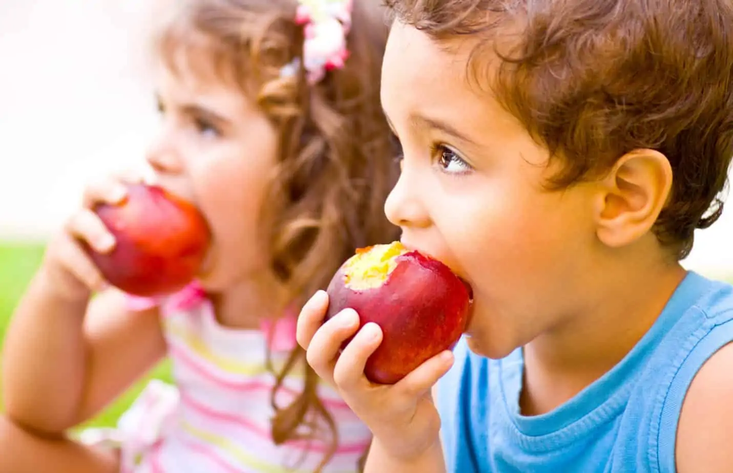 find natural ways to help you promote wellness with your children, and tips for living a healthy lifestyle, as well as natural methods my own family uses to kick cold and stay healthy during cold and flu season. Health kids resources for a healthy family life!