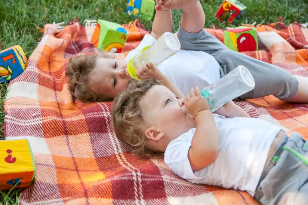 5 Must-Know Tips to Surviving the First Year with Twins