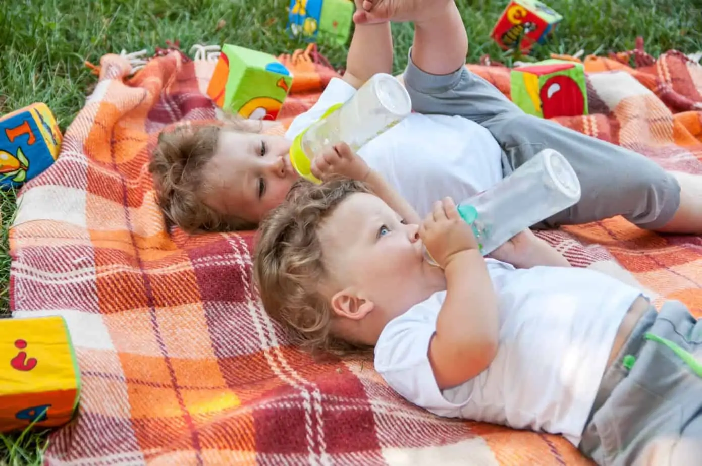 5 Must-Know Tips to Surviving the First Year with Twins