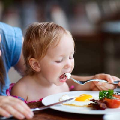These are SUPER Simple & Genius Ways to get kids to vegetables without nagging! Learn two surprisingly simple tricks that will have your kids eating vegetables.