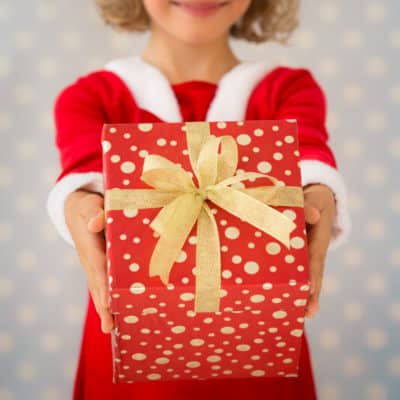 Affordable Teacher's Gift Ideas for Christmas. Inexpensive Teacher's Gifts You Can Pull Together Quickly and Easily. Unique Teacher's Gift Ideas. Teacher's Gift Ideas for Christmas. #teachersgifts #teacherschristmasgifts #affordableteachersgifts #appreciateteachers