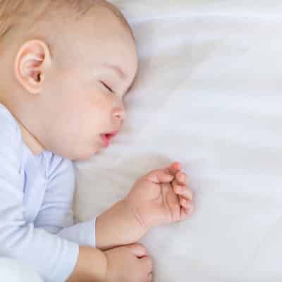 Finding the Right Sleep Training Method for your Baby - Is Your Baby Ready to Sleep Through The Night? Common Sleep Training Techniques. Ready for sleep training? Learn when to start sleep training and which methods to try. Different sleep training techniques. #sleeptraining #sleeptrainingmethods #babyisreadytosleeptrain #sleepthroughthenight
