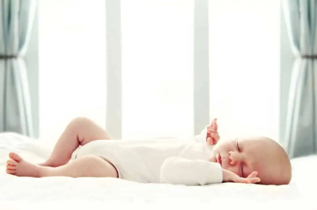 Helpful tips to help you survive the first week home with baby. What to expect the first few days home with your newborn baby and the first week home with baby. The best ways to prepare for bringing your baby home and taking care of your body postpartum, from a mom of three. What you can *really* expect the first week home with baby.  