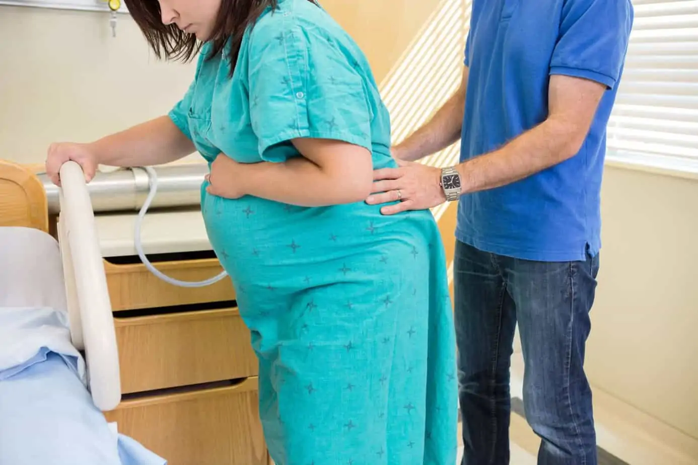 Do you have birth preferences you'd like the hospital staff, your doctor and medical team to honor during labor & delivery? Includes a sample birth plan & blank birth plan to fill out. Read what goes into a birth plan including labor preferences, delivery preferences, and baby feeding and baby care after delivery.