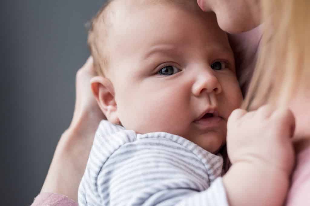 Newborn babies have a hard time distinguishing between day & night and are growing at a rapid rate, which is why they feed and sleep around the clock. It's not too early to start your baby off not he right foot and begin establishing great sleep habits. Expert baby sleep tips to help your newborn sleep.