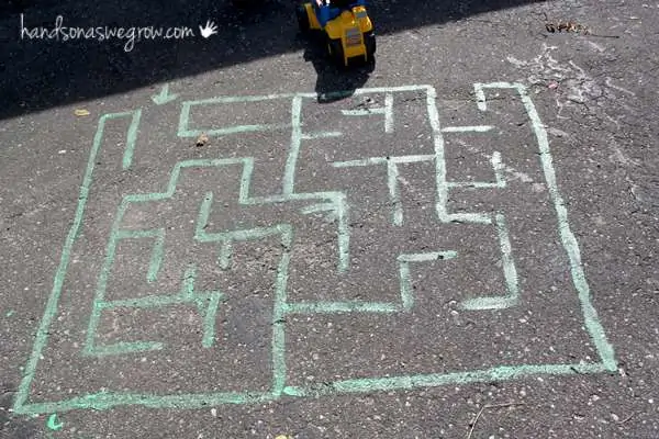 chalk-art-maze-for-kids.webp