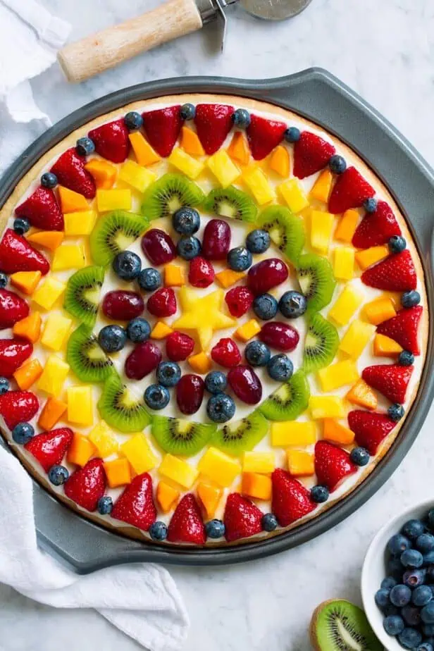 Healthy Summer Snacks kids fruit pizza