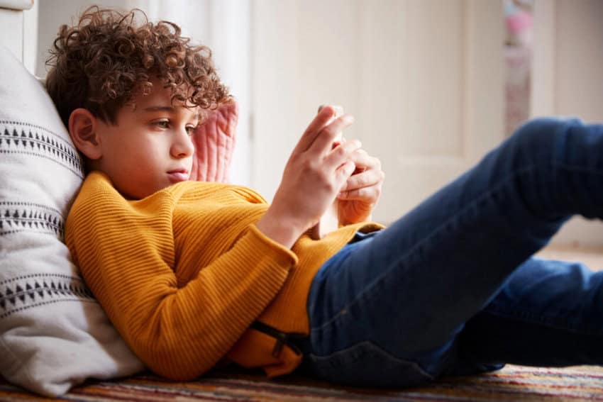 Smart Screentime Rules: Guiding Kids & Teens in the Digital Age
