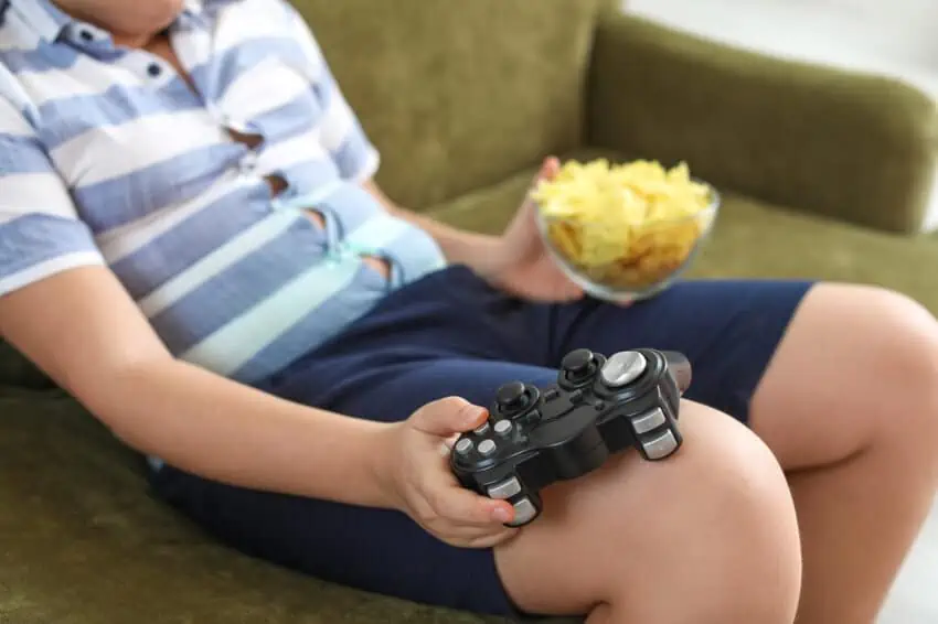 navigating screen time with children the mental, physical and emotional effects