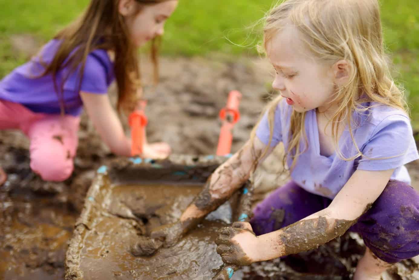 18 Fun & Easy Outdoor Activities for Kids to Play Outside
