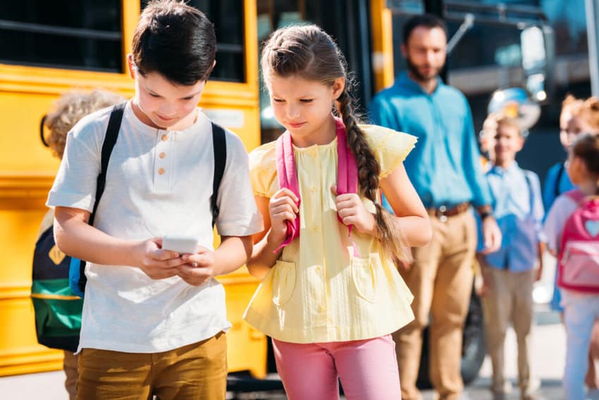 Learn the benefits and drawbacks of giving your kids' cell phones, along with helpful tips for safe cellphone use. 